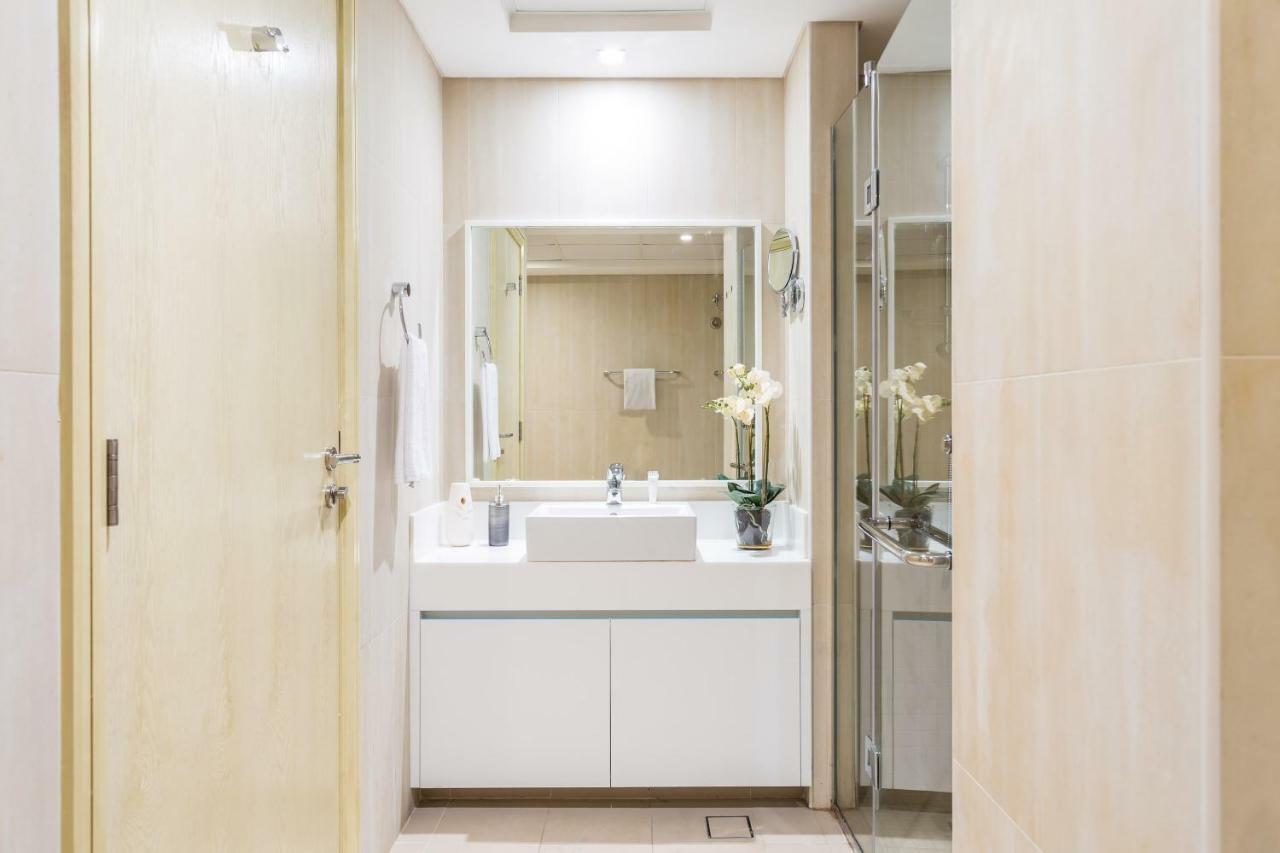 دبي Lovely 2Br With Assistant Room In Al Bateen Residences Jbr By Deluxe Holiday Homes المظهر الخارجي الصورة